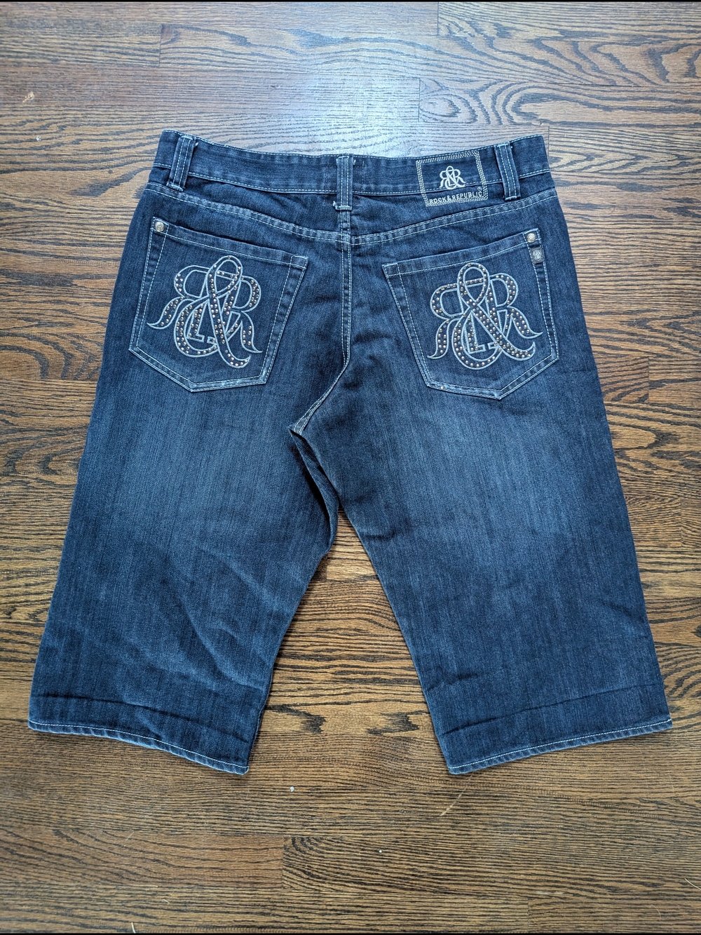 Rock & Republic Dark Blue Relaxed Denim Shorts Embellished Back Pockets Size 36